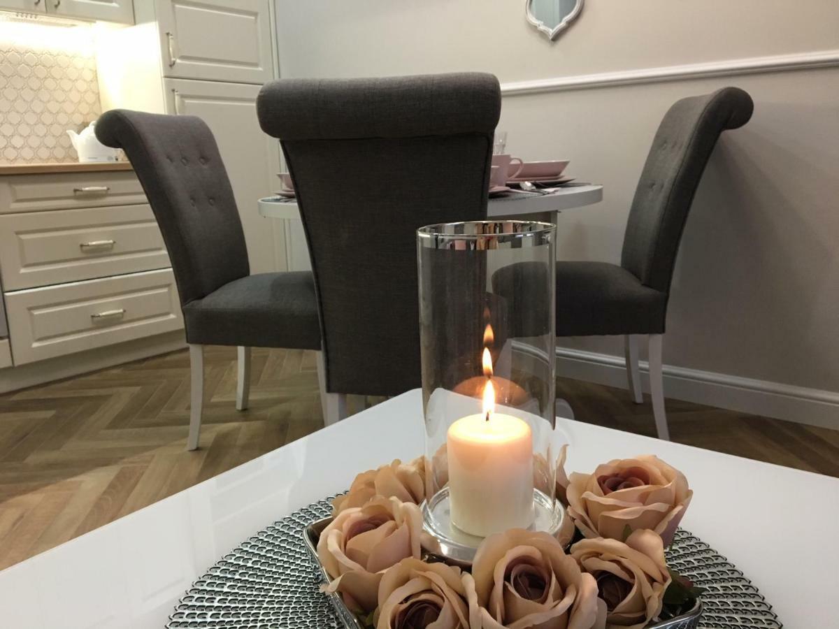 Family & Business Sauna Apartments Sienkiewicza No1 Centrum Plac Lliteratow- Piekny Apartament - 1 Bedroom With Private Sauna, Bath With Hydromassage, Parking Kielce Eksteriør bilde