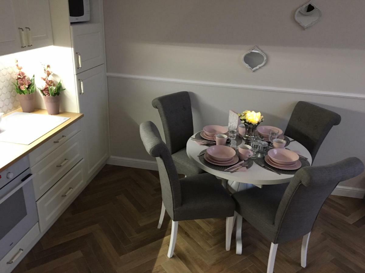 Family & Business Sauna Apartments Sienkiewicza No1 Centrum Plac Lliteratow- Piekny Apartament - 1 Bedroom With Private Sauna, Bath With Hydromassage, Parking Kielce Eksteriør bilde