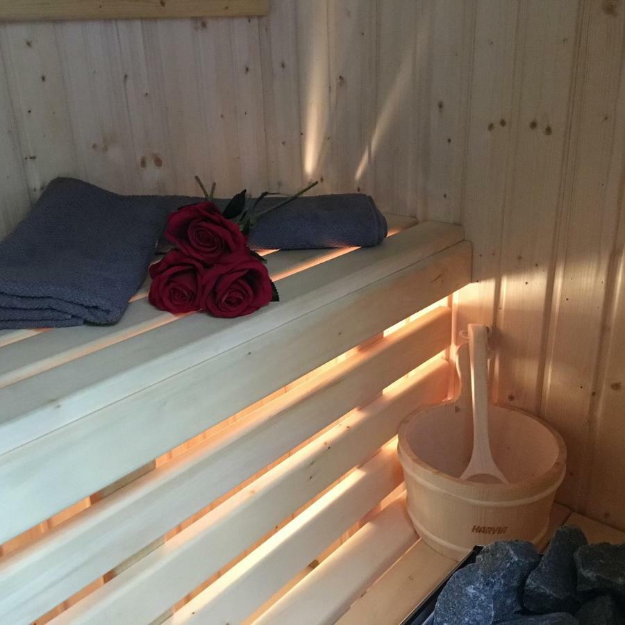 Family & Business Sauna Apartments Sienkiewicza No1 Centrum Plac Lliteratow- Piekny Apartament - 1 Bedroom With Private Sauna, Bath With Hydromassage, Parking Kielce Eksteriør bilde